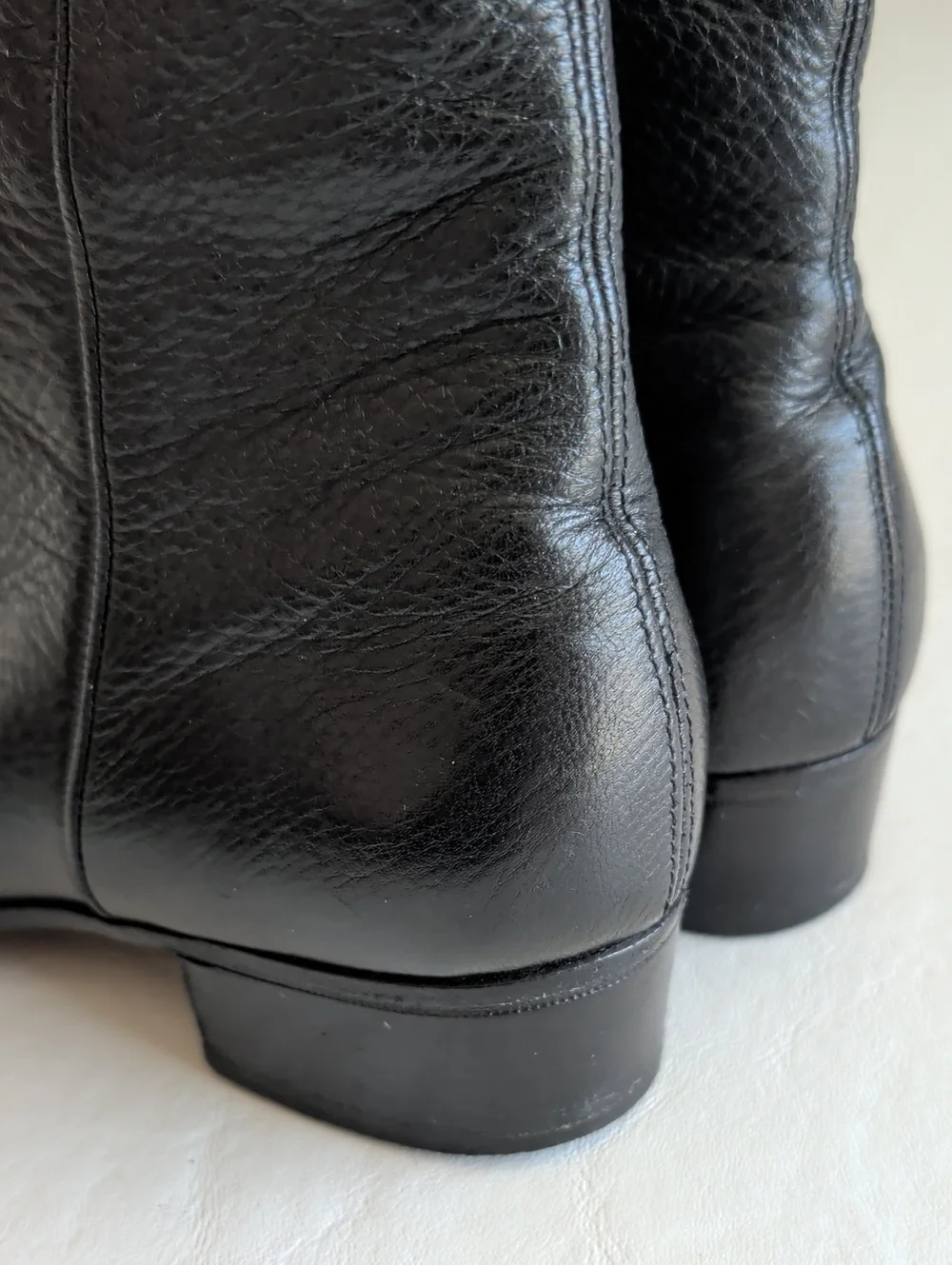 Gravati Neiman Marcus Black Leather Ankle Boots Side Zip Women's Size 5